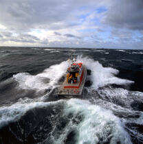 SNSM d'Audierne. © Philip Plisson / Plisson La Trinité / AA02176 - Photo Galleries - Lifeboat