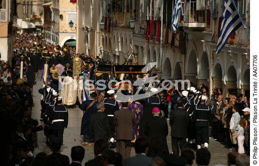 Corfou : une façon unique de fêter Pâques. - © Philip Plisson / Plisson La Trinité / AA07706 - Nos reportages photos - Grèce