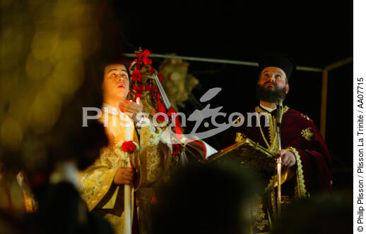 Corfou : une façon unique de fêter Pâques. - © Philip Plisson / Plisson La Trinité / AA07715 - Nos reportages photos - Grèce