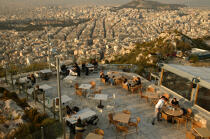 Terrase sur le Mont Lycabette. © Philip Plisson / Plisson La Trinité / AA07808 - Nos reportages photos - Athènes