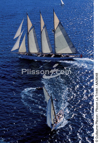 Adix et Moonbeam. - © Guillaume Plisson / Plisson La Trinité / AA08048 - Photo Galleries - Three-masted schooner