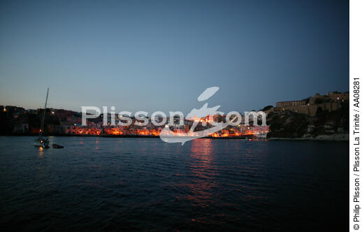 L'île de Procida en Baie de Naples. - © Philip Plisson / Plisson La Trinité / AA08281 - Nos reportages photos - Ile [It]