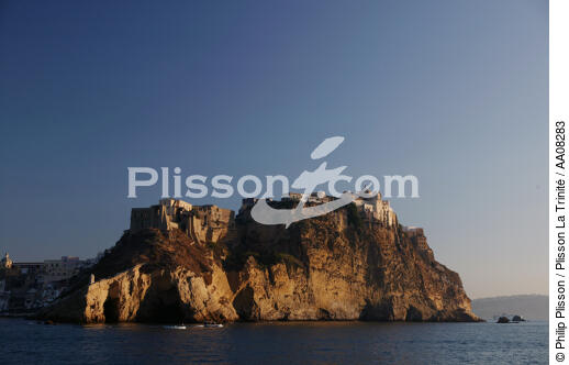 L'île de Procida en Baie de Naples. - © Philip Plisson / Plisson La Trinité / AA08283 - Nos reportages photos - Site [It]