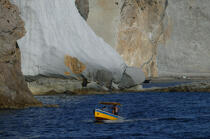 L'île de Ponza. © Philip Plisson / Plisson La Trinité / AA08341 - Nos reportages photos - Barque