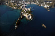 L'île de Ponza. © Philip Plisson / Plisson La Trinité / AA08352 - Nos reportages photos - Italie