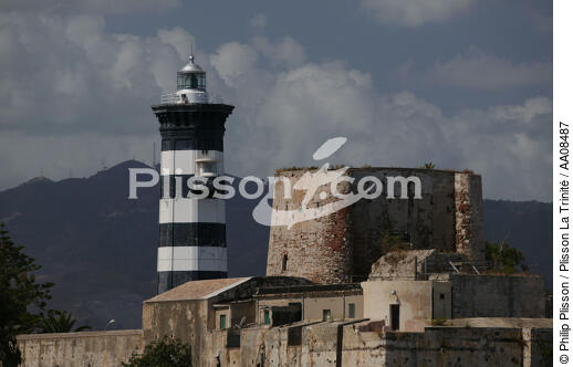 Messine en Sicile. - © Philip Plisson / Plisson La Trinité / AA08487 - Nos reportages photos - Messine