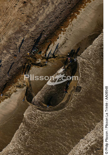 Pêche à la senne. - © Philip Plisson / Plisson La Trinité / AA08548 - Nos reportages photos - Outre-Mer