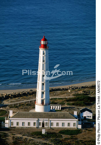 Le phare de Santa Maria au Portugal. - © Philip Plisson / Plisson La Trinité / AA08572 - Nos reportages photos - Phares Portugal
