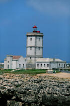 Le phare de Cabo Cavoeiro au Portugal. © Philip Plisson / Plisson La Trinité / AA08582 - Photo Galleries - Cabo Carvoeiro