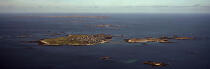 L'archipel de Molène et Ouessant au second plan. © Philip Plisson / Plisson La Trinité / AA08845 - Nos reportages photos - Mots clés