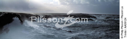 Comté de Mayo, Irlande. - © Philip Plisson / Plisson La Trinité / AA09124 - Photo Galleries - Storm at sea