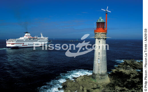 Ferry assurant la liaison St Malo - Cork. - © Philip Plisson / Plisson La Trinité / AA09159 - Photo Galleries - Grand Jardin [The]