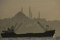 Istanbul. © Philip Plisson / Plisson La Trinité / AA09376 - Nos reportages photos - Istanbul, le détroit du Bosphore
