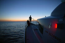 End of the day in the Gulf of Patra. © Philip Plisson / Plisson La Trinité / AA09503 - Photo Galleries - Cruise