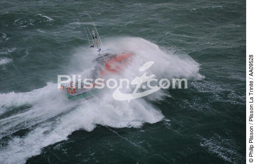 Sauvetage en mer. - © Philip Plisson / Plisson La Trinité / AA09528 - Nos reportages photos - Sauvetage en mer