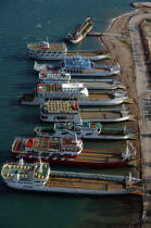 Ferries in the Gulf of Patra. © Philip Plisson / Plisson La Trinité / AA09550 - Photo Galleries - Gulf of Patra