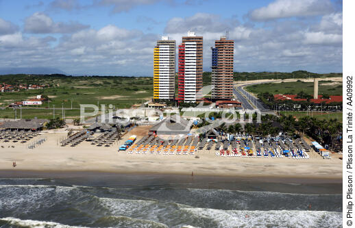 La ville de Fortaleza. - © Philip Plisson / Plisson La Trinité / AA09992 - Nos reportages photos - Accessoire de plage