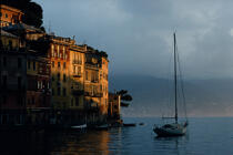 Coucher de soleil sur Portofino. © Philip Plisson / Plisson La Trinité / AA10308 - Nos reportages photos - Soleil