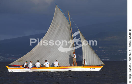 Whaling boat in Azores. - © Philip Plisson / Plisson La Trinité / AA10605 - Photo Galleries - Whaling boat