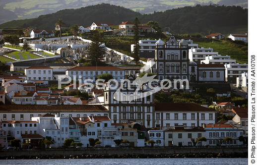 La ville d' Horta aux Açores. - © Philip Plisson / Plisson La Trinité / AA10708 - Nos reportages photos - Açores [les]