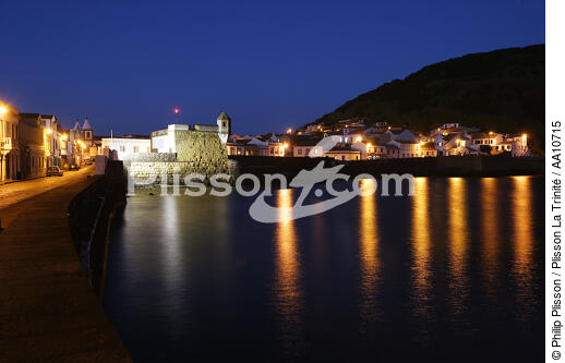 Nuit sur l' île Faial aux Açores. - © Philip Plisson / Plisson La Trinité / AA10715 - Nos reportages photos - Açores [les]