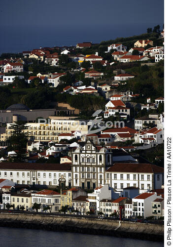 La ville d' Horta aux Açores. - © Philip Plisson / Plisson La Trinité / AA10722 - Nos reportages photos - Açores [les]