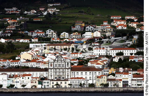 La ville d' Horta aux Açores. - © Philip Plisson / Plisson La Trinité / AA10741 - Nos reportages photos - Ile [Por]