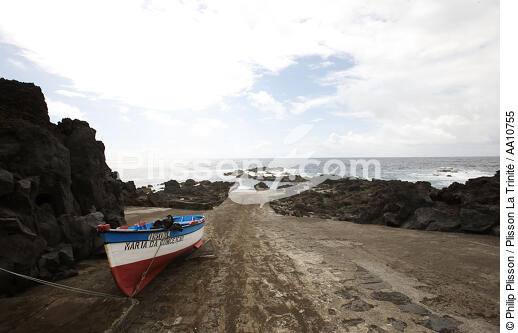 Cale de mise à l'eau sur Faial aux Açores. - © Philip Plisson / Plisson La Trinité / AA10755 - Nos reportages photos - Les îles de Faial et Pico aux Açores