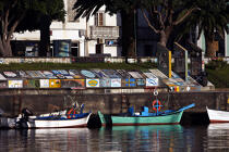 La digue du port d' Horta aux Açores. © Philip Plisson / Plisson La Trinité / AA10788 - Nos reportages photos - Canot de pêche