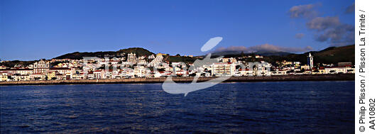 Vue sur la ville d'Horta aux Açores. - © Philip Plisson / Plisson La Trinité / AA10802 - Nos reportages photos - Horta