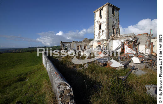 Le phare de la pointe de Ribeirinha sur Faial aux Açores. - © Philip Plisson / Plisson La Trinité / AA10876 - Nos reportages photos - Açores [les]