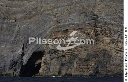 La pointe Dos Capelinhos sur Faial aux Açores. - © Philip Plisson / Plisson La Trinité / AA10889 - Nos reportages photos - Ile [Por]