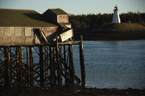 Canadian lighthouse view from Lubec in the State of Maine. © Philip Plisson / Plisson La Trinité / AA10900 - Photo Galleries - Ponton