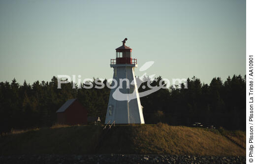 Canadian lighthouse view from Lubec in the State of Maine. - © Philip Plisson / Plisson La Trinité / AA10901 - Photo Galleries - Maine