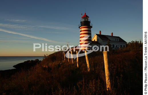 Le phare de Quoddy Head dans l'Etat du Maine. - © Philip Plisson / Plisson La Trinité / AA10916 - Nos reportages photos - Phares USA