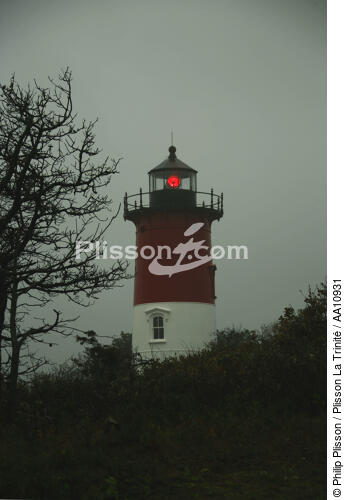 Nauset Beach lighthouse in Massachusetts. - © Philip Plisson / Plisson La Trinité / AA10931 - Photo Galleries - Grey sky