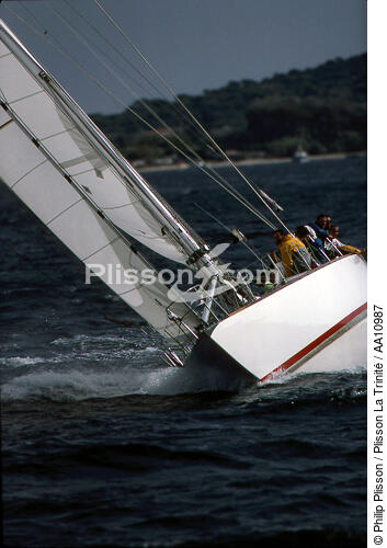 Ikra. - © Philip Plisson / Plisson La Trinité / AA10987 - Photo Galleries - Sails