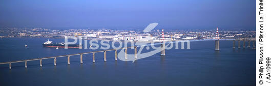The bridge of Saint-Nazaire. - © Philip Plisson / Plisson La Trinité / AA10999 - Photo Galleries - Saint-Nazaire