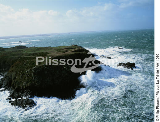 Pointe du Grouin. - © Philip Plisson / Plisson La Trinité / AA11060 - Nos reportages photos - Beau temps