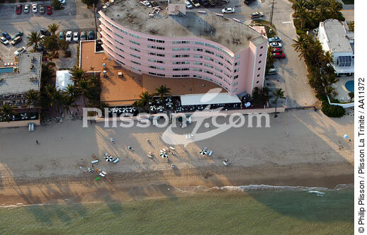 Miami. - © Philip Plisson / Plisson La Trinité / AA11372 - Nos reportages photos - Accessoire de plage
