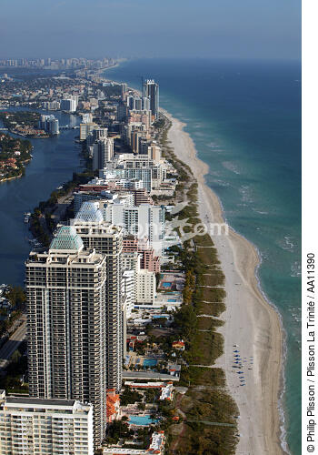 Seascape of Miami. - © Philip Plisson / Plisson La Trinité / AA11390 - Photo Galleries - Building