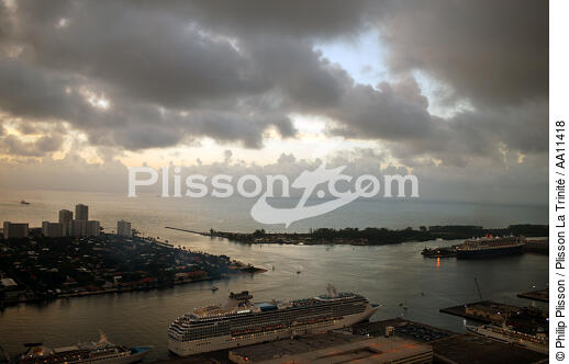 Miami. - © Philip Plisson / Plisson La Trinité / AA11418 - Nos reportages photos - Paquebot