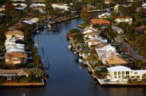 Houses on Miami coast. © Philip Plisson / Plisson La Trinité / AA11427 - Photo Galleries - Pleasure and Cruising Monohulls