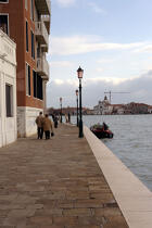 On Venice quay's. © Philip Plisson / Plisson La Trinité / AA11560 - Photo Galleries - Quay