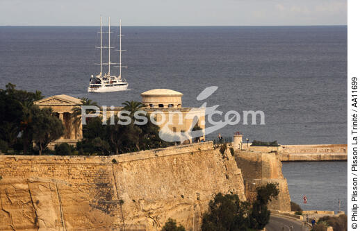 Malte. - © Philip Plisson / Plisson La Trinité / AA11699 - Nos reportages photos - Mer calme