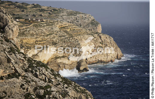 Côte sauvage de Malte. - © Philip Plisson / Plisson La Trinité / AA11717 - Nos reportages photos - Côte sauvage
