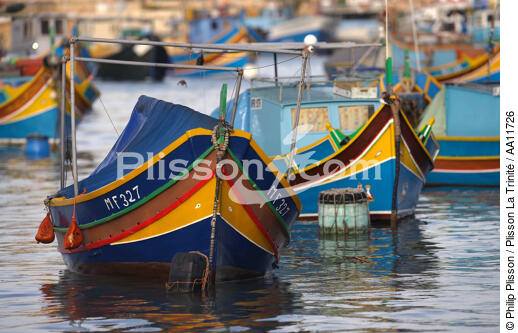 Hull of boat in Malta. - © Philip Plisson / Plisson La Trinité / AA11726 - Photo Galleries - Colours of Malta