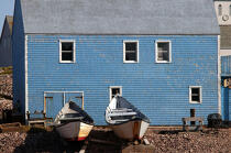 Maison bleue à Saint Pierre et Miquelon. © Philip Plisson / Plisson La Trinité / AA11851 - Nos reportages photos - Saint-Pierre