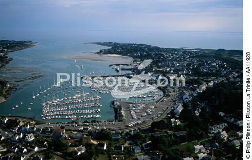 Le port de La trinité sur Mer. - © Philip Plisson / Plisson La Trinité / AA11928 - Nos reportages photos - Mer calme