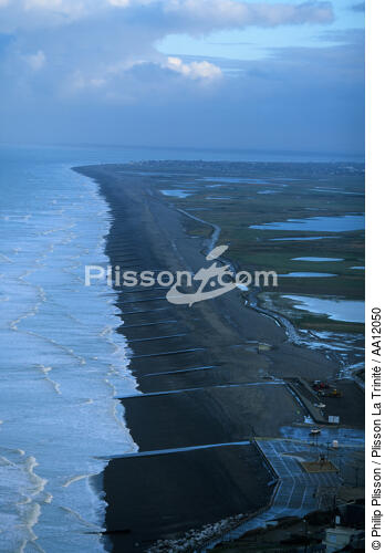 La côte près de Cayeux. - © Philip Plisson / Plisson La Trinité / AA12050 - Nos reportages photos - Ville [80]